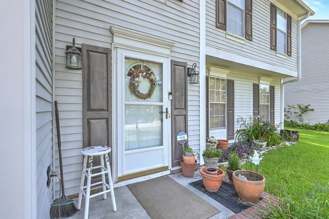 8475 Scotts Mill Drive, North Charleston, SC 29420