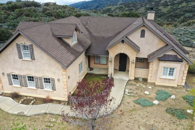 24281 Jacaranda Drive, Tehachapi, CA 93561