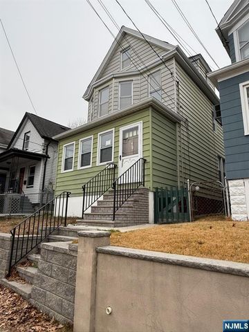 407 Elm Street House, Kearny, NJ 07032