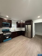 407 Elm Street House, Kearny, NJ 07032