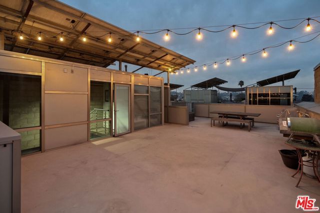 3240 Casitas Avenue, Los Angeles, CA 90039