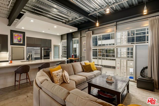 3240 Casitas Avenue, Los Angeles, CA 90039