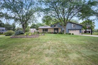 11825 W Waterford AVENUE, Greenfield, WI 53228