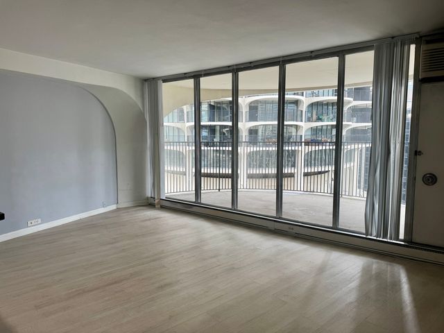300 N State Street 2125, Chicago, IL 60654