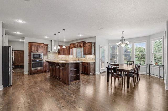 8440 Brunswick Street, Lenexa, KS 66227