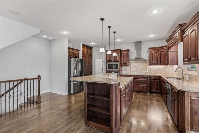 8440 Brunswick Street, Lenexa, KS 66227