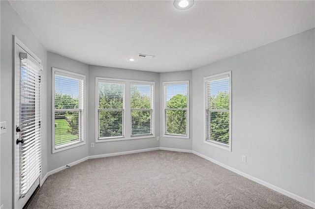 8440 Brunswick Street, Lenexa, KS 66227