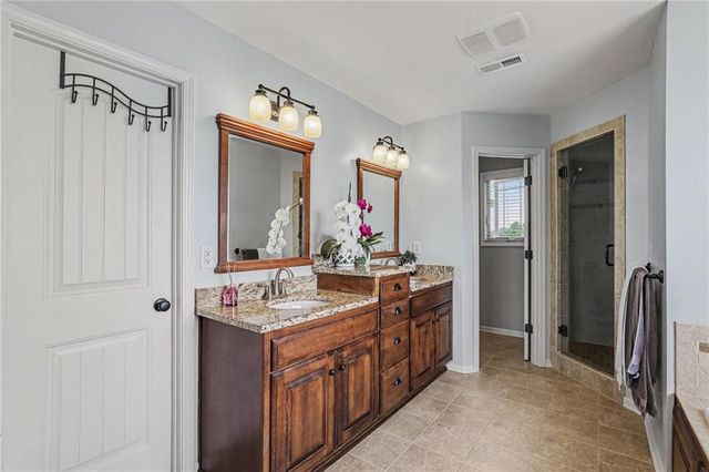 8440 Brunswick Street, Lenexa, KS 66227