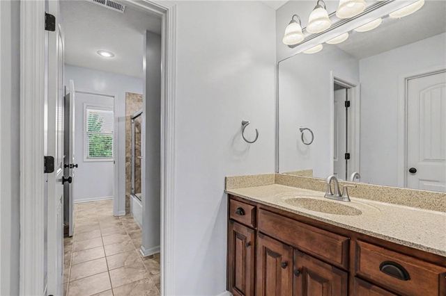 8440 Brunswick Street, Lenexa, KS 66227