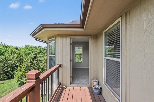 8440 Brunswick Street, Lenexa, KS 66227