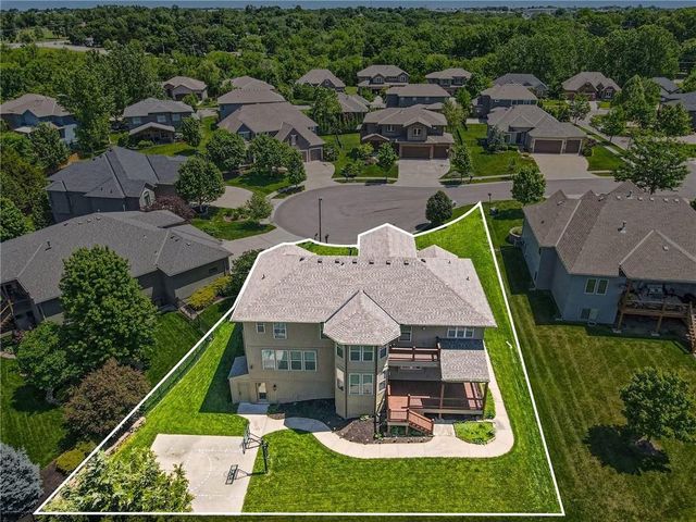 8440 Brunswick Street, Lenexa, KS 66227