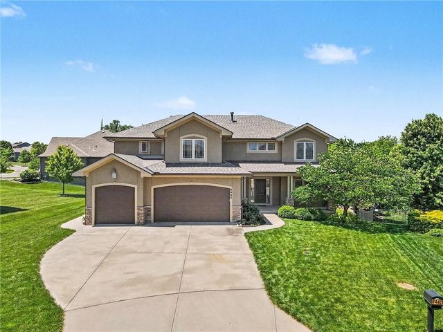 8440 Brunswick Street, Lenexa, KS 66227