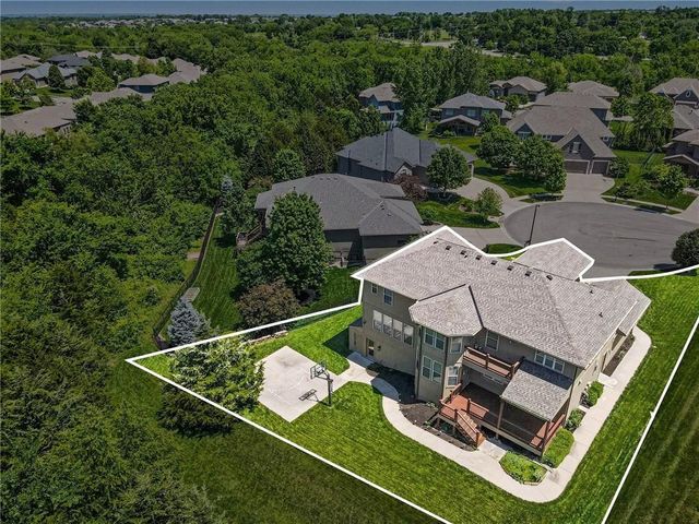 8440 Brunswick Street, Lenexa, KS 66227