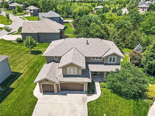 8440 Brunswick Street, Lenexa, KS 66227