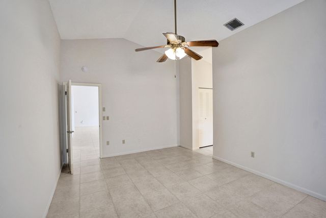 2395 NW 15th Street, Delray Beach, FL 33445