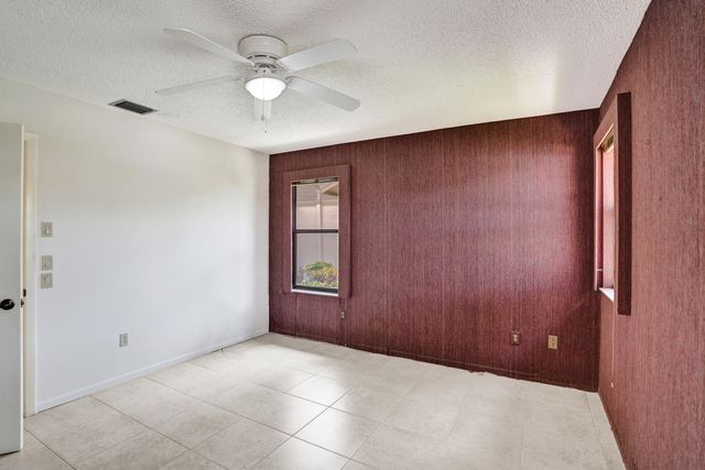 2395 NW 15th Street, Delray Beach, FL 33445