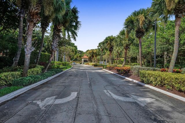 2395 NW 15th Street, Delray Beach, FL 33445