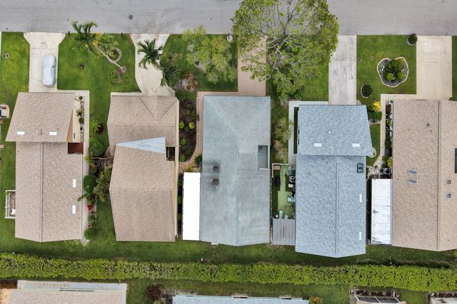 2395 NW 15th Street, Delray Beach, FL 33445