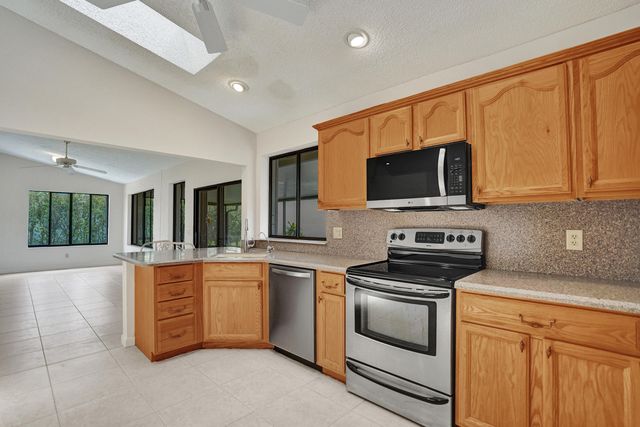 2395 NW 15th Street, Delray Beach, FL 33445