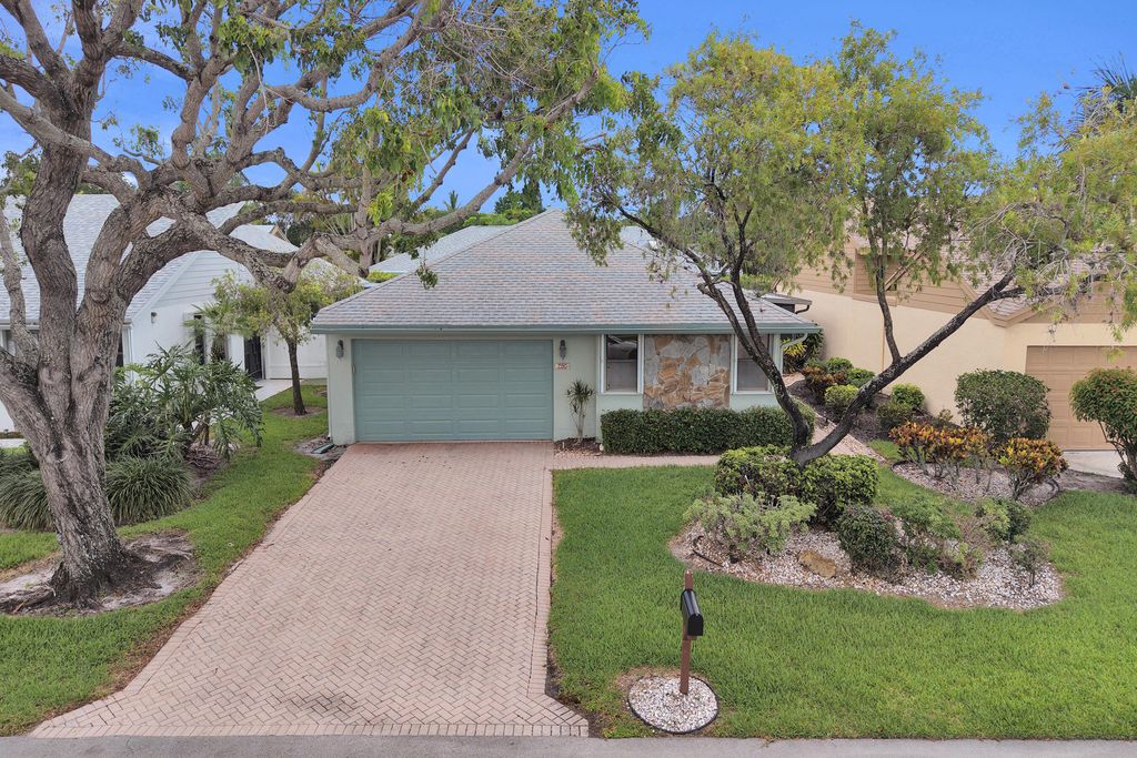 2395 NW 15th Street, Delray Beach, FL 33445