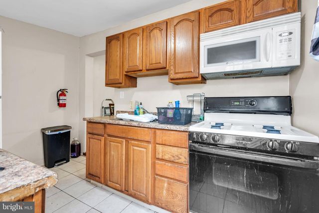 53 VICTORIA PL, Gloucester City, NJ 08030