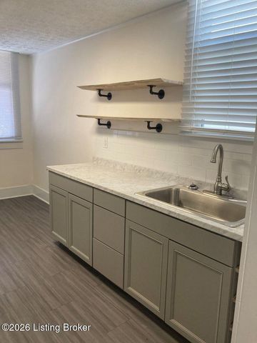 1431 S Floyd St, Louisville, KY 40208