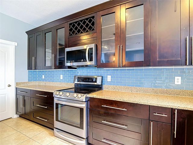 4736 POINTE O WOODS DRIVE, Wesley Chapel, FL 33543