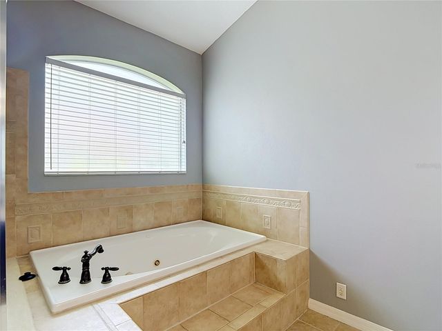 4736 POINTE O WOODS DRIVE, Wesley Chapel, FL 33543