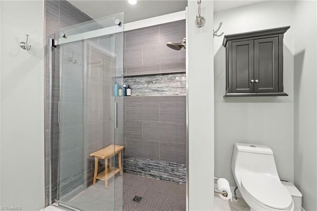 7900 Mccreedy Drive, Oak Ridge, NC 27310