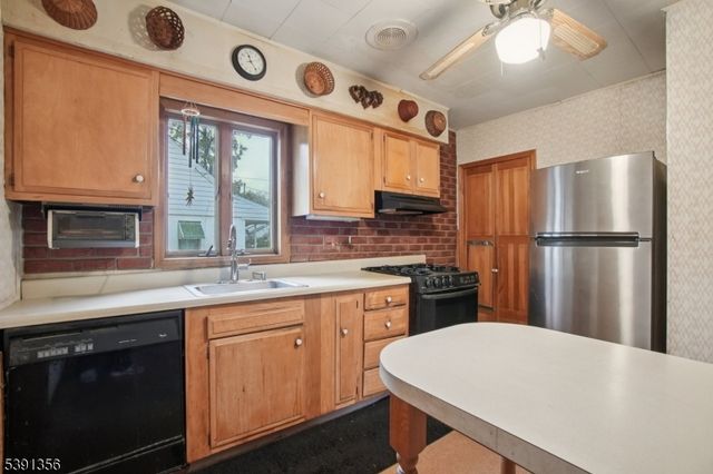 327 Manning Ave, North Plainfield Boro, NJ 07060