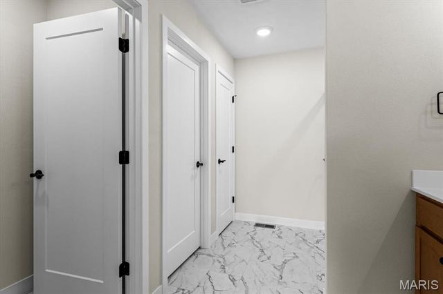 1228 Ole Town Bridge Drive, O'fallon, IL 62269