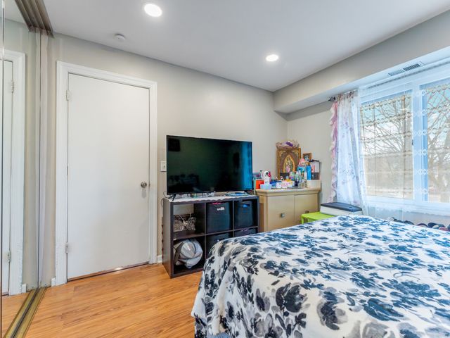 1132 E Randville Drive 2H, Palatine, IL 60074