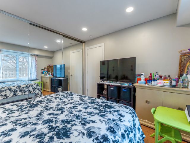 1132 E Randville Drive 2H, Palatine, IL 60074