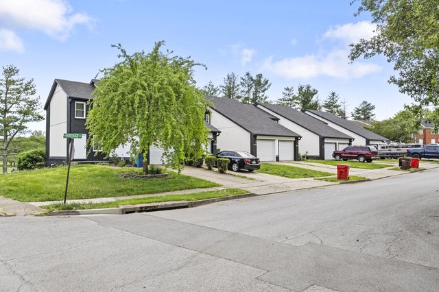 166-180 Heritage Drive, Nicholasville, KY 40356
