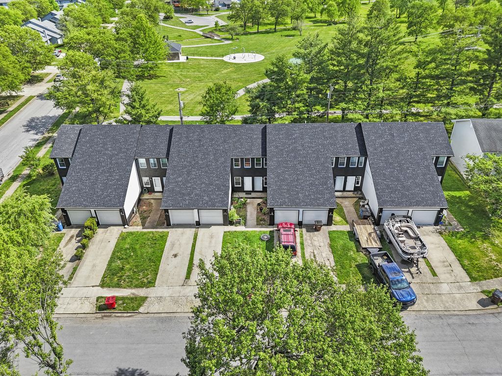 166-180 Heritage Drive, Nicholasville, KY 40356