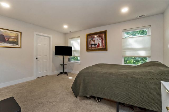 2955 Ithaca Street, Allentown City, PA 18103