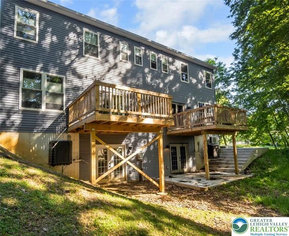 2955 Ithaca Street, Allentown City, PA 18103