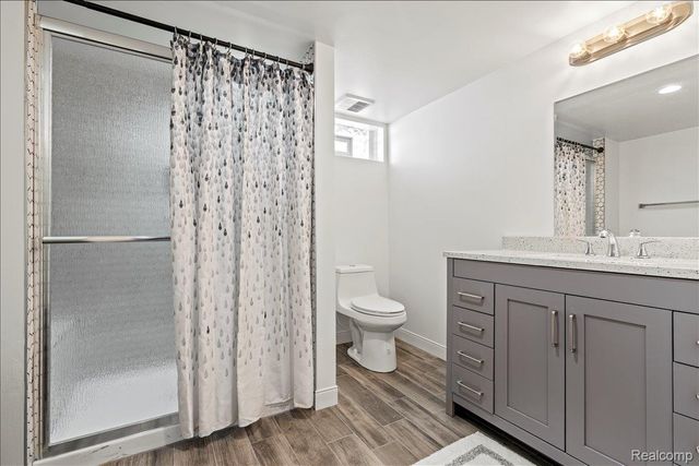 1016 Amelia Avenue, Royal Oak, MI 48073