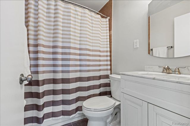 1016 Amelia Avenue, Royal Oak, MI 48073