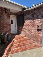 3925 Ward Ave, North Highlands, CA 95660