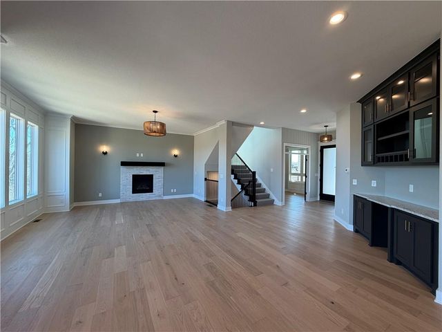 22364 W 90th Terrace, Lenexa, KS 66227