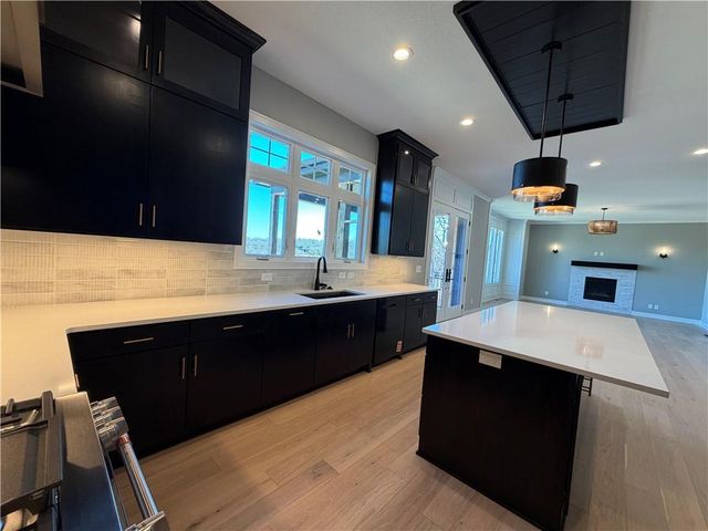 22364 W 90th Terrace, Lenexa, KS 66227