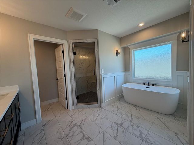 22364 W 90th Terrace, Lenexa, KS 66227