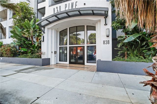 838 Pine Avenue 307, Long Beach, CA 90813