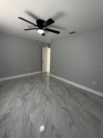 8539 N HYALEAH ROAD, Tampa, FL 33617