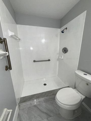 8539 N HYALEAH ROAD, Tampa, FL 33617