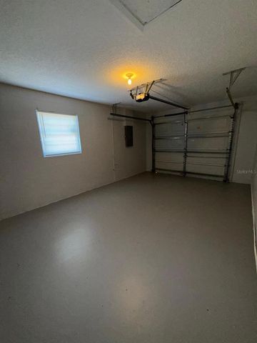 8539 N HYALEAH ROAD, Tampa, FL 33617