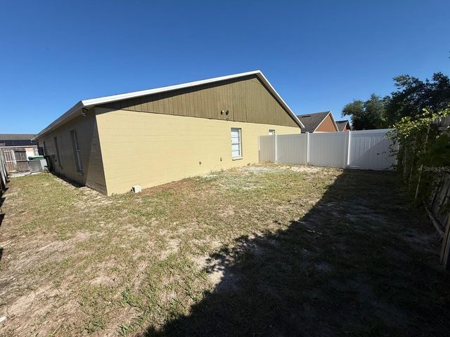 8539 N HYALEAH ROAD, Tampa, FL 33617