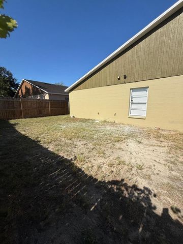 8539 N HYALEAH ROAD, Tampa, FL 33617