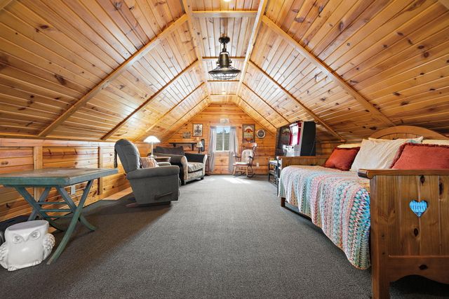 9930 W 1100 N, Demotte, IN 46310